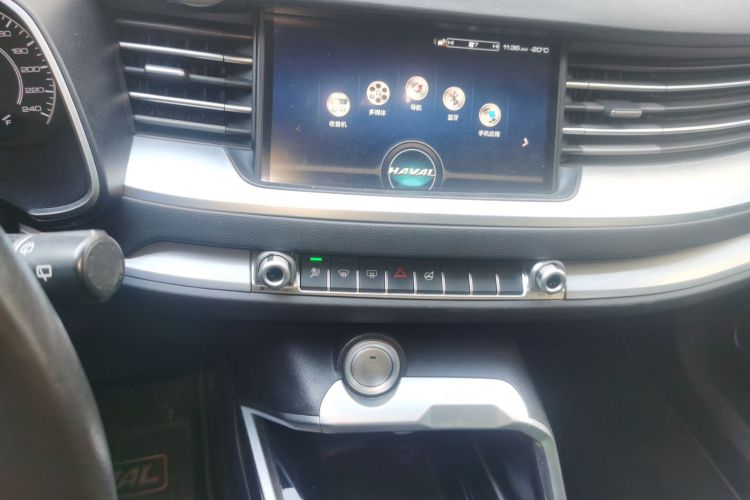 哈弗H6 2017款 蓝标 2.0T 自动两驱智尚型中控内饰16