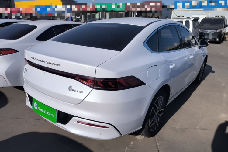 比亚迪 秦PLUS 2023款 冠军版 EV 420KM领先型车身外观7
