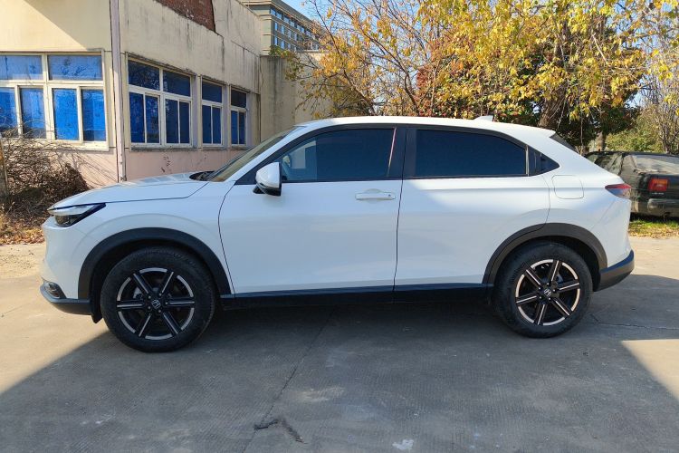 本田 缤智 2023款 1.5L CVT精英版车身外观4