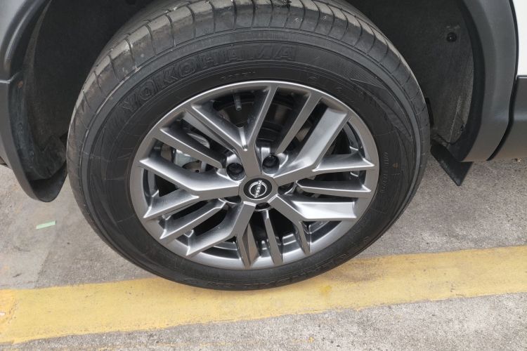 日产 逍客 2025款 荣誉 2.0L CVT XV真心版车身外观6008