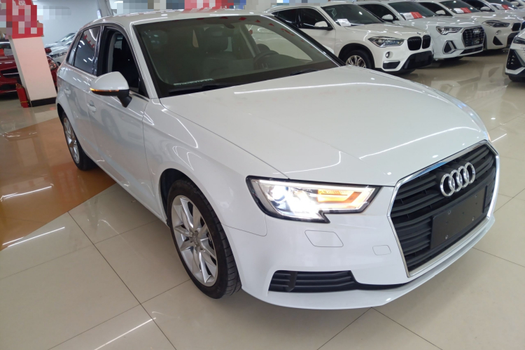 奥迪A3 2017款 Sportback 35 TFSI 进取型车身外观6002