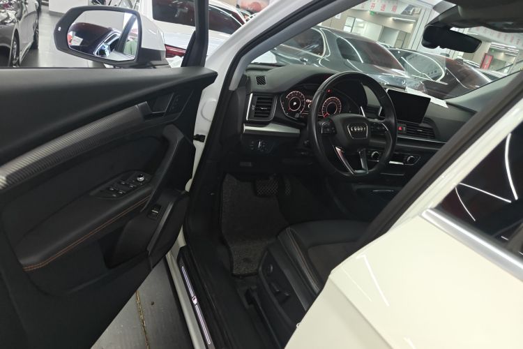 奥迪Q5L 2018款 45 TFSI 尊享时尚型 国VI中控内饰20