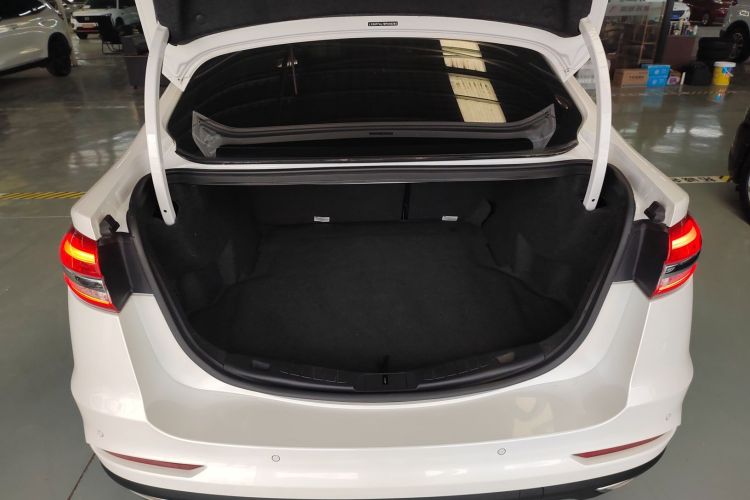 福特 蒙迪欧 2020款 EcoBoost 180 时尚型局部细节23