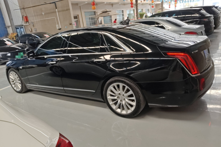 凯迪拉克CT6 2017款 28T 领先型车身外观4