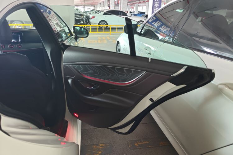奔驰CLS 2020款 CLS 300 动感型中控内饰45