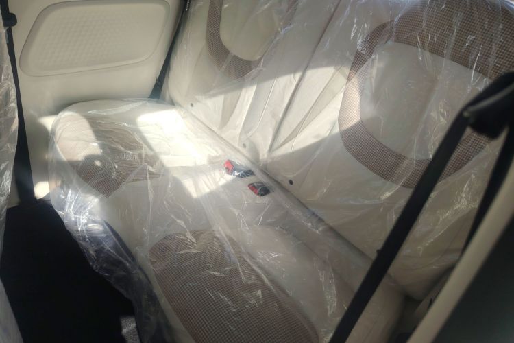 五菱汽车 宏光MINIEV 2024款 第三代 215km 青春版中控内饰21