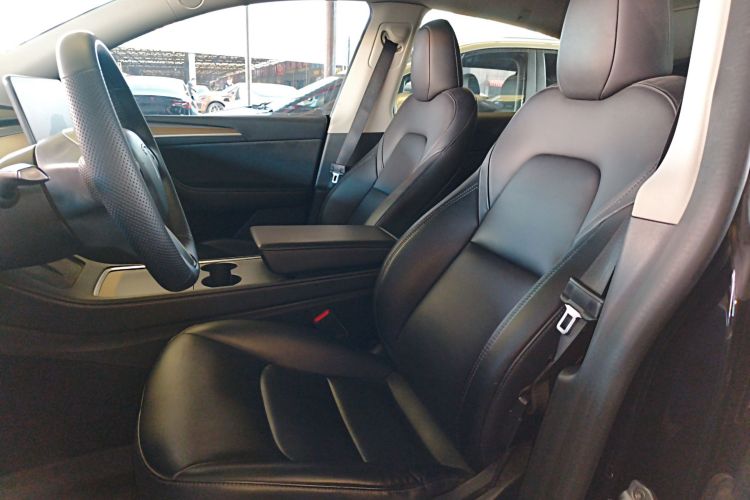 特斯拉 Model Y 2022款 改款 后轮驱动版局部细节19