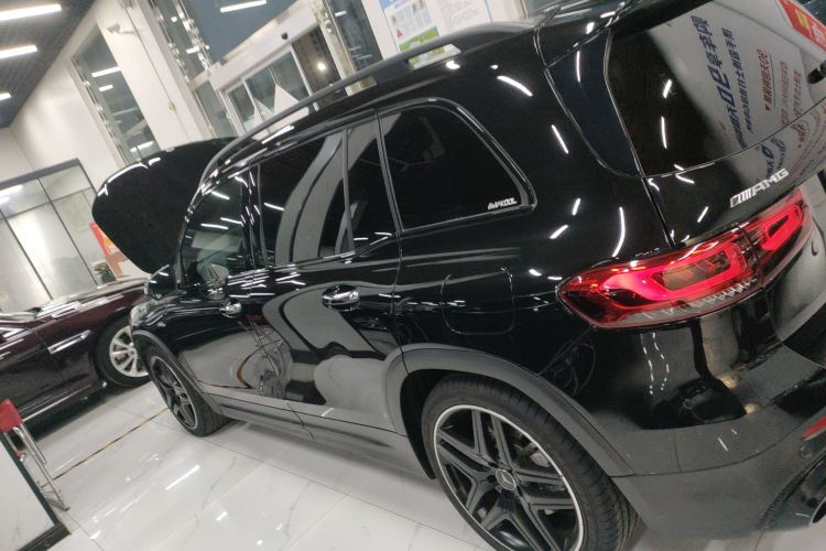 奔驰GLB AMG 2022款 AMG GLB 35 4MATIC车身外观4