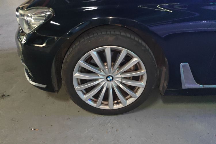 宝马7系 2018款 730Li 领先型 卓越套装车身外观6001