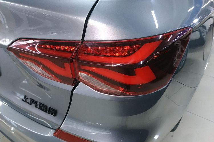 雪佛兰 科鲁泽 2019款 Redline 320T 双离合欢快版 国VI车身外观6006