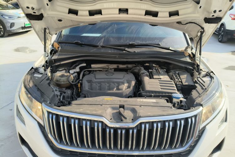 斯柯达 柯迪亚克GT 2019款 TSI330 两驱舒适版 国VI机舱底盘24