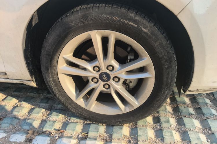 福特 福睿斯 2019款 改款 1.5L 自动悦享型 国VI车身外观10