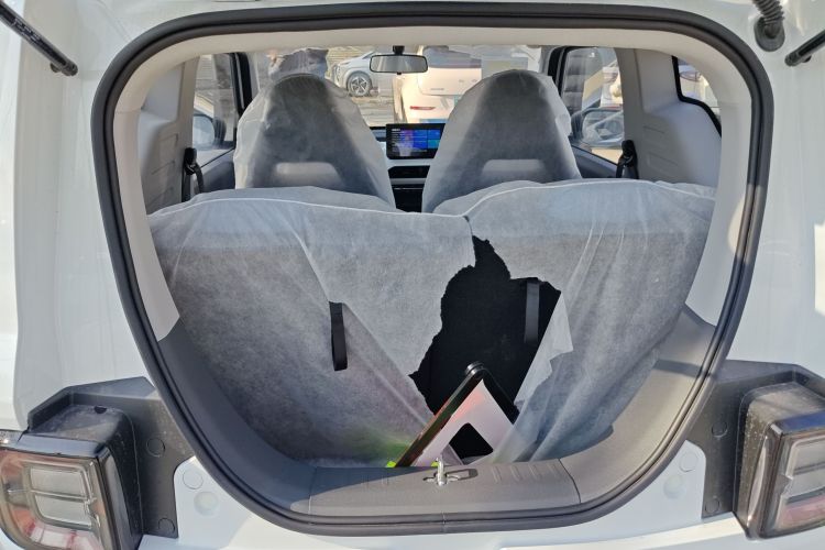 吉利银河 2024款 熊猫mini 200km 耐力熊机舱底盘23