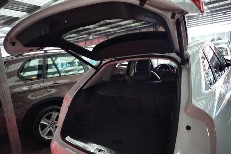 奥迪Q3 2018款 30周年年型 35 TFSI 时尚型局部细节23