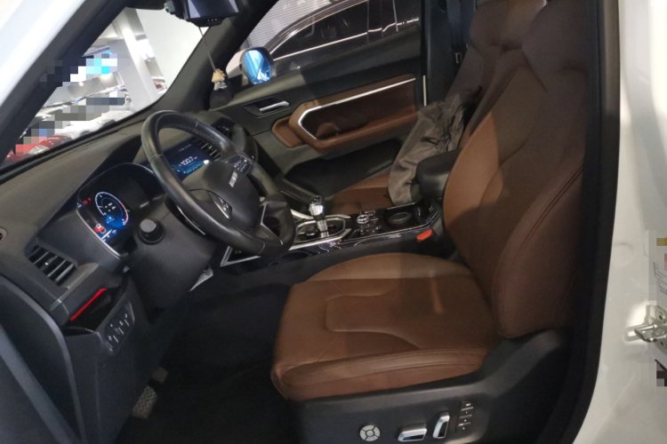 哈弗H6 2017款 红标 2.0T 自动两驱领尚型中控内饰19