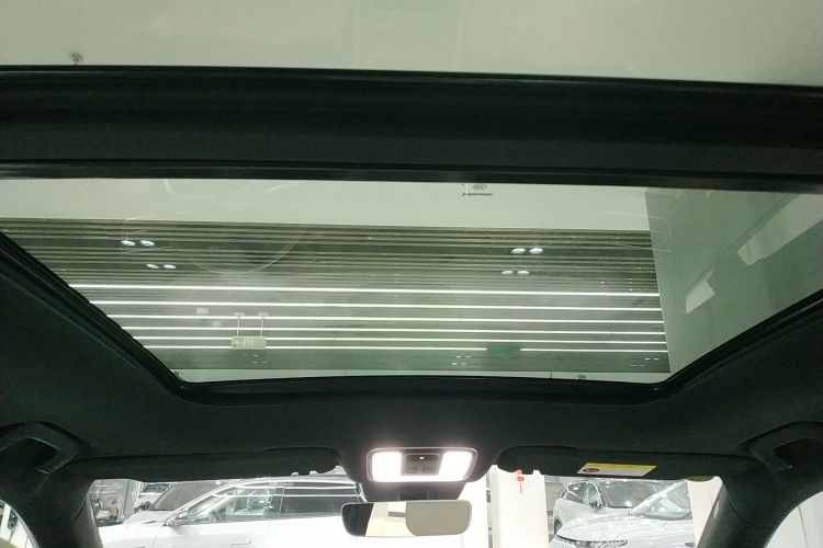 理想汽车 理想ONE 2021款 增程6座版局部细节22