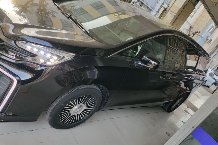 别克GL8 2022款 ES陆尊 653T 舒适型车身外观4