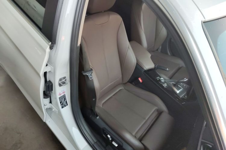 宝马3系 2018款 320Li 时尚型局部细节41