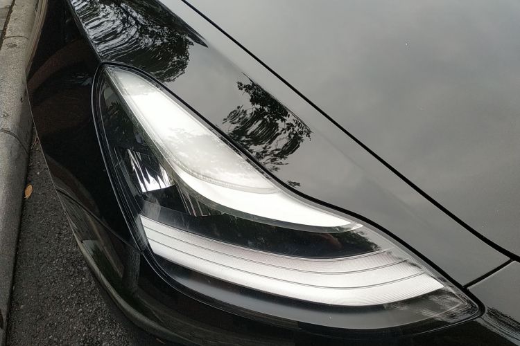 特斯拉 Model 3 2019款 标准续航后驱升级版车身外观8