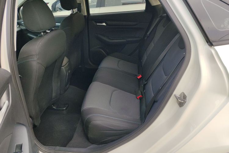 福特 福睿斯 2021款 1.5L 自动黄金版中控内饰21