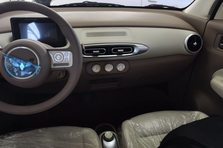 五菱汽车 宏光MINIEV 2025款 四门版 进阶款中控内饰16