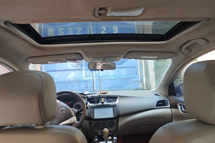 日产 轩逸 2012款 1.6XL CVT豪华版局部细节22