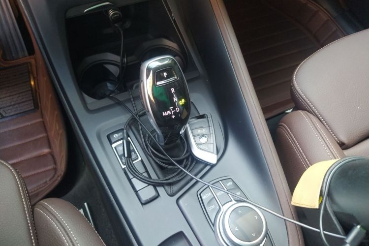 宝马X1 2020款 sDrive25Li 领先型中控内饰18