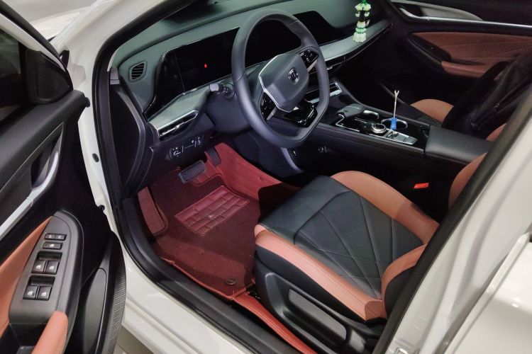 长安 逸动 2024款 PLUS 蓝鲸NE 1.4T GDI DCT高能版中控内饰7003