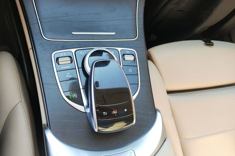 奔驰C级 2016款 C 200 L 运动型中控内饰18