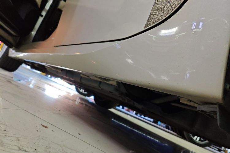 雷克萨斯ES 2015款 200 精英版局部细节9002