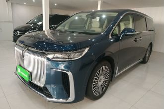 岚图汽车 岚图梦想家 2025款 PHEV 四驱尊贵鲲鹏版