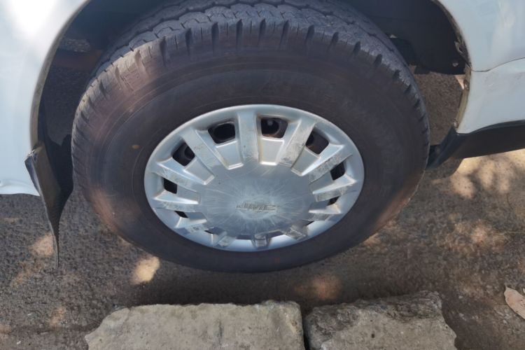 江铃 特顺 2017款 2.8T商运型短轴中顶6/7/8座JX493车身外观6002