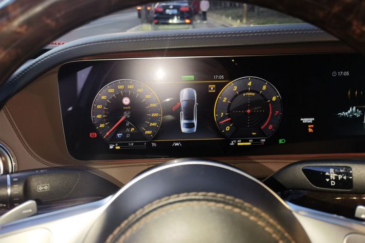 奔驰S级 2020款 S 350 L 尊享型 臻藏版中控内饰14