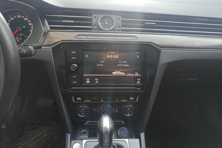 大众 迈腾 2019款 330TSI DSG 豪华型 国V中控内饰16