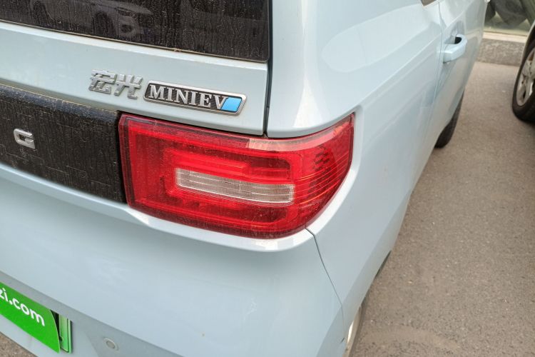 五菱汽车 宏光MINIEV 2020款 自在款 磷酸铁锂车身外观9