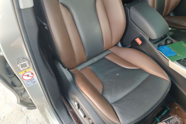 奥迪Q5 2017款 Plus 40 TFSI 技术型中控内饰41