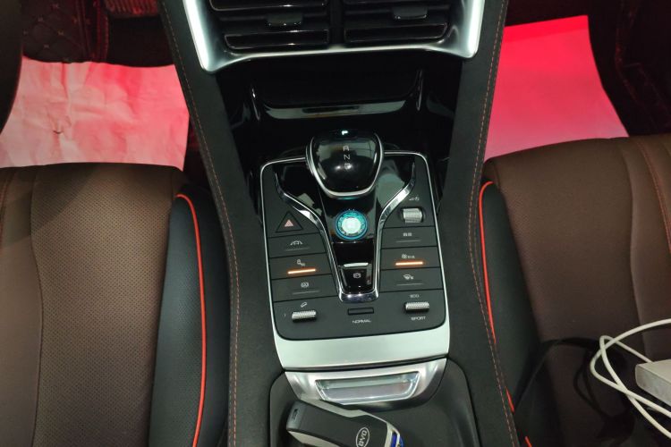 比亚迪 宋PLUS 2020款 1.5T 自动旗舰PLUS局部细节18