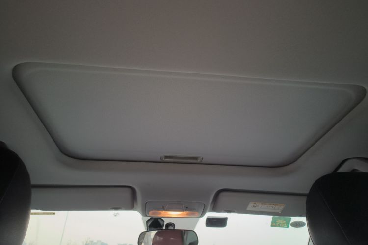 奇瑞 艾瑞泽5 2017款 1.5L 手动豪华版中控内饰22