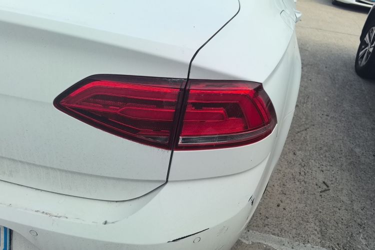 大众 凌渡 2015款 280TSI DSG豪华版车身外观9