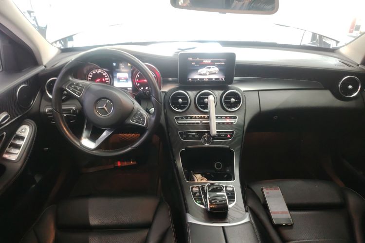 奔驰C级 2017款 改款 C 180 L 时尚型运动版中控内饰12