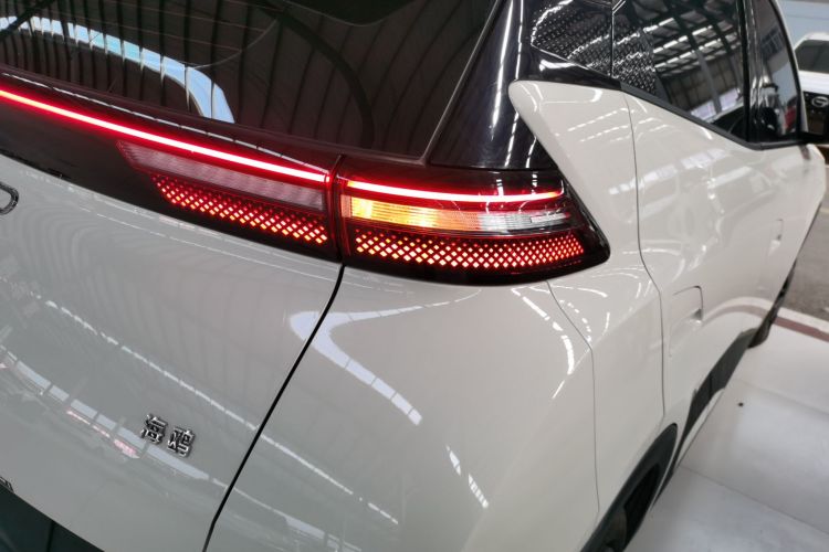 比亚迪 海鸥 2024款 荣耀版 305km 活力版车身外观9