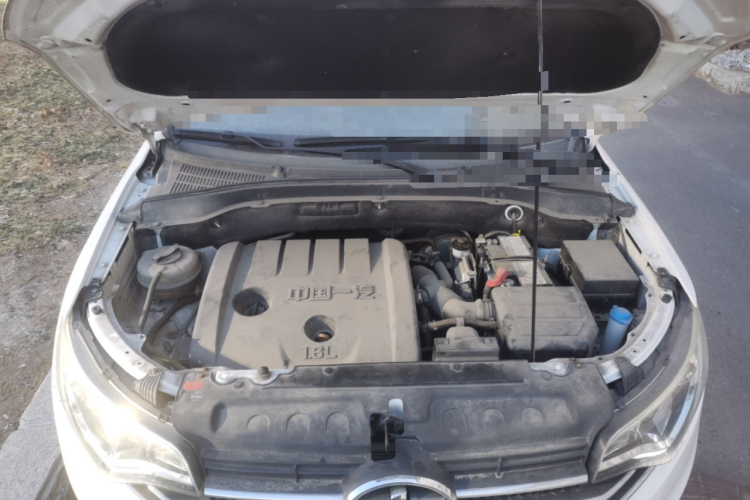 一汽 森雅R7 2017款 1.6L 自动智能型局部细节24