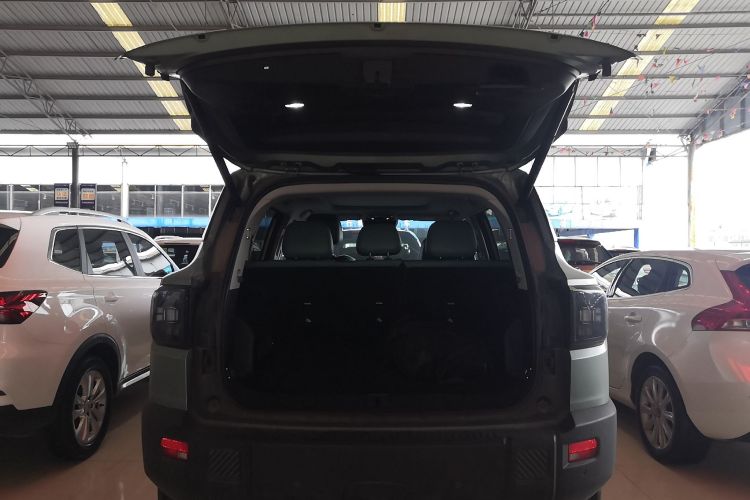 捷途自由者 2025款 2.0TD 自动XWD征服局部细节23