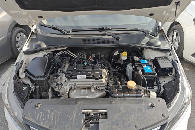 宝骏310W 2017款 1.5L 手动时尚型 国V机舱底盘24