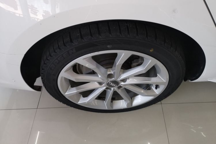 奥迪A4L 2019款 40 TFSI 时尚型 国VI车身外观6008