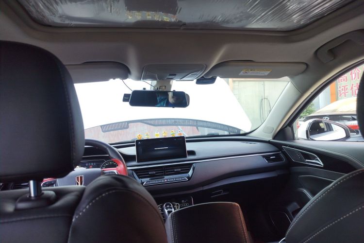 红旗H5 2019款 30TD 型动版中控内饰22