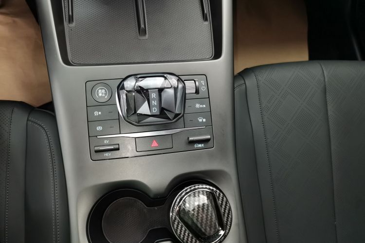 比亚迪 秦PLUS 2025款 DM-i 智驾版 55KM领先型中控内饰18