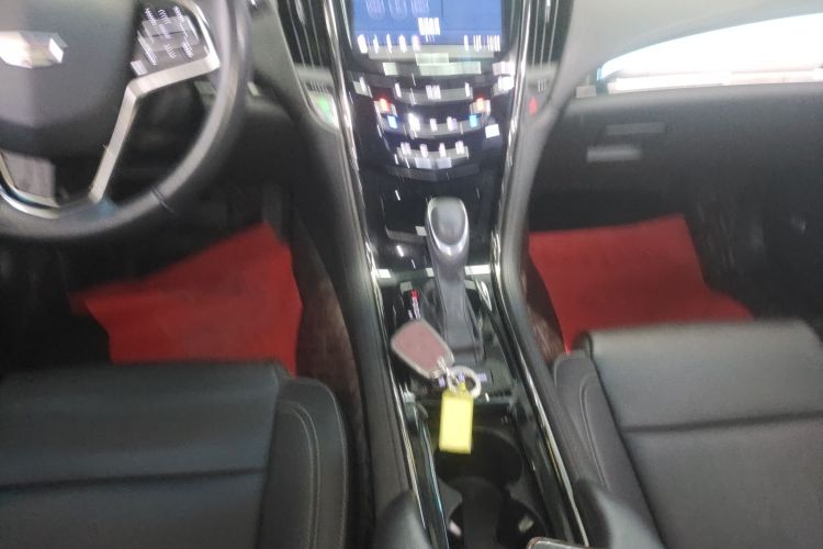 凯迪拉克ATS-L 2017款 28T 时尚型中控内饰18