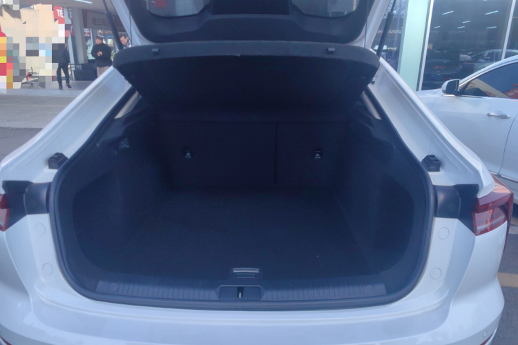 奔腾B70 2025款 龙耀版 1.5T 欢享型机舱底盘23