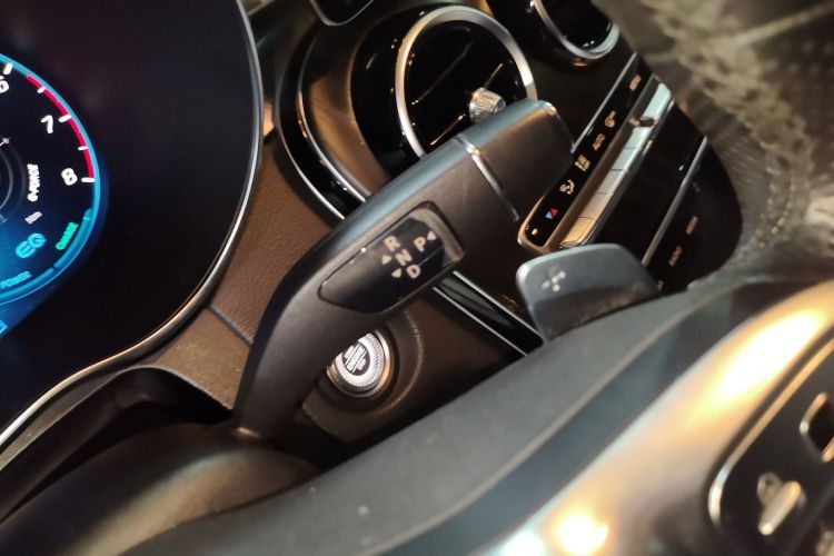 奔驰C级 2020款 改款 C 260 L 运动版中控内饰18